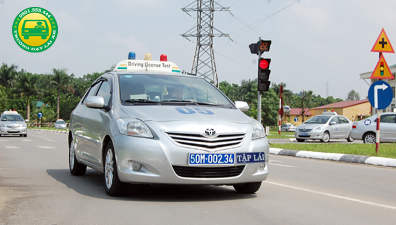 Xe tập lái hiện đại